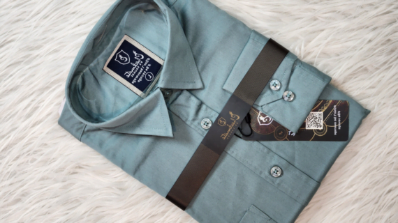 solid colour Shirt